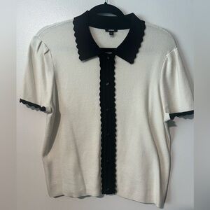 Express women’s Scalloped Trim Cropped Polo size Medium